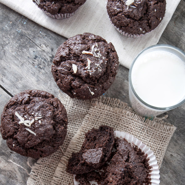healthy_chocolate_muffins_web